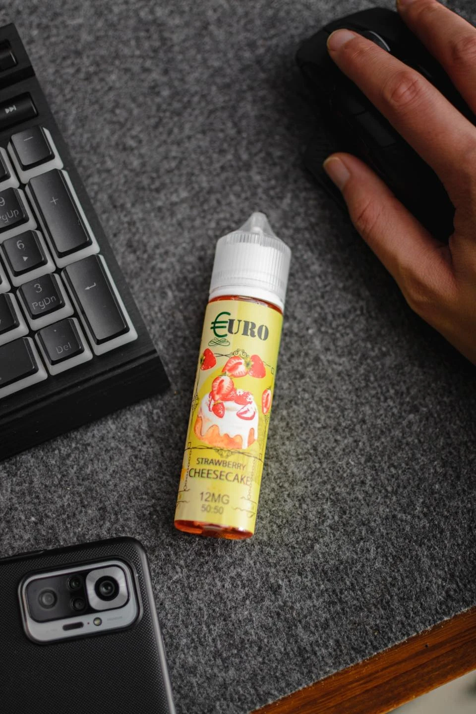 Euro - Strawberry Cheesecake - MTL - 60ML 1 Euro - Strawberry Cheesecake - MTL - 60ML